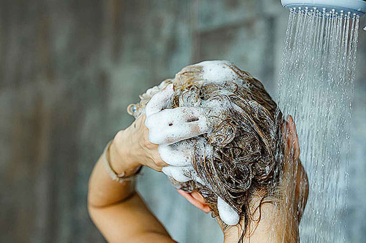 ¿Cada cuánto tiempo debes lavarte el pelo? La respuesta te sorprenderá