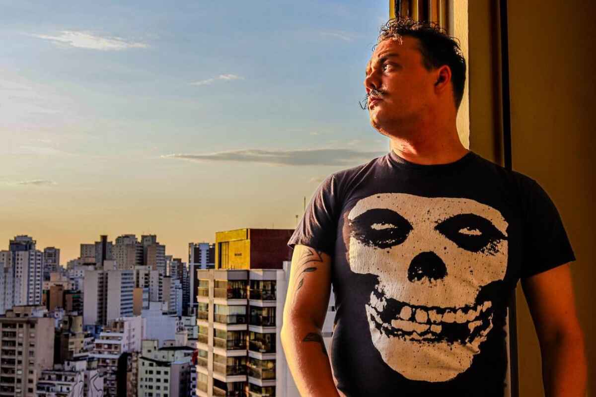 La muerte del escritor y YouTuber Carlos Alberto Mota Candreva conmociona a Brasil: se tiró al mar desde un crucero tras una discusión con su novia