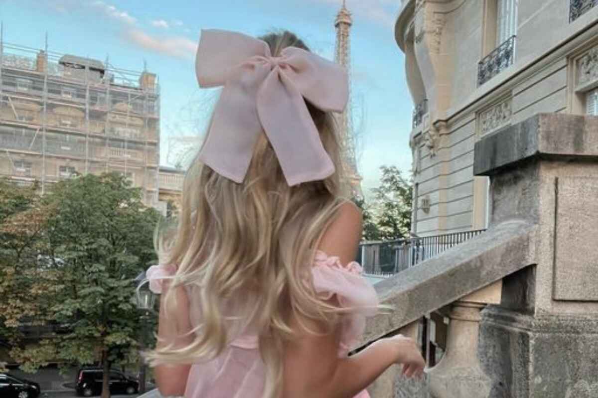 Descubre la estética coquette: sus orígenes, sus características y cómo incorporarla a tu armario