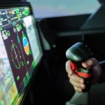 Avianca apuesta por la diversidad: ofrece becas para mujeres que quieran ser piloto