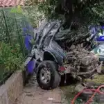 Tres jóvenes delincuentes mueren al chocar la camioneta que habían robado en Quilmes