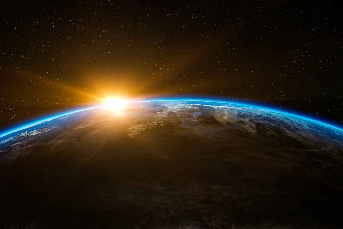 La Tierra cambia de ritmo: El deshielo polar obliga a introducir un “segundo escalar negativo” en 2029