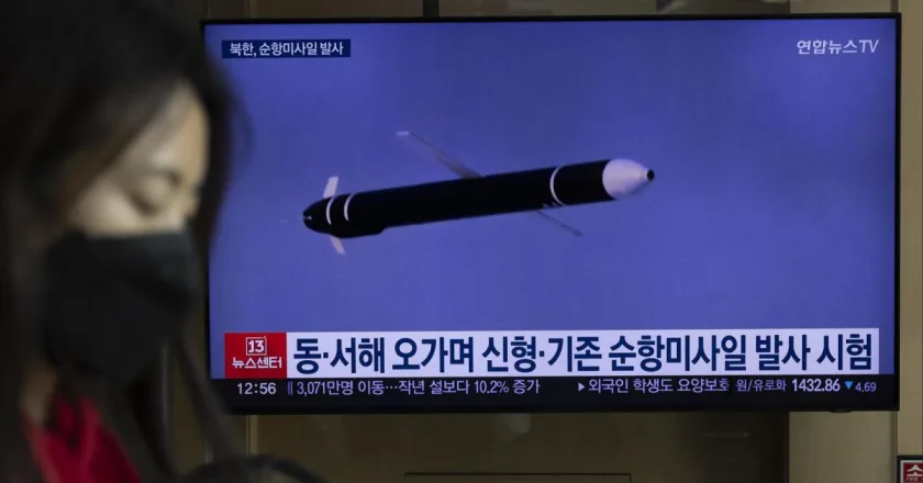 Kim supervisó el test de un nuevo misil tierra-mar en el último lanzamiento norcoreano