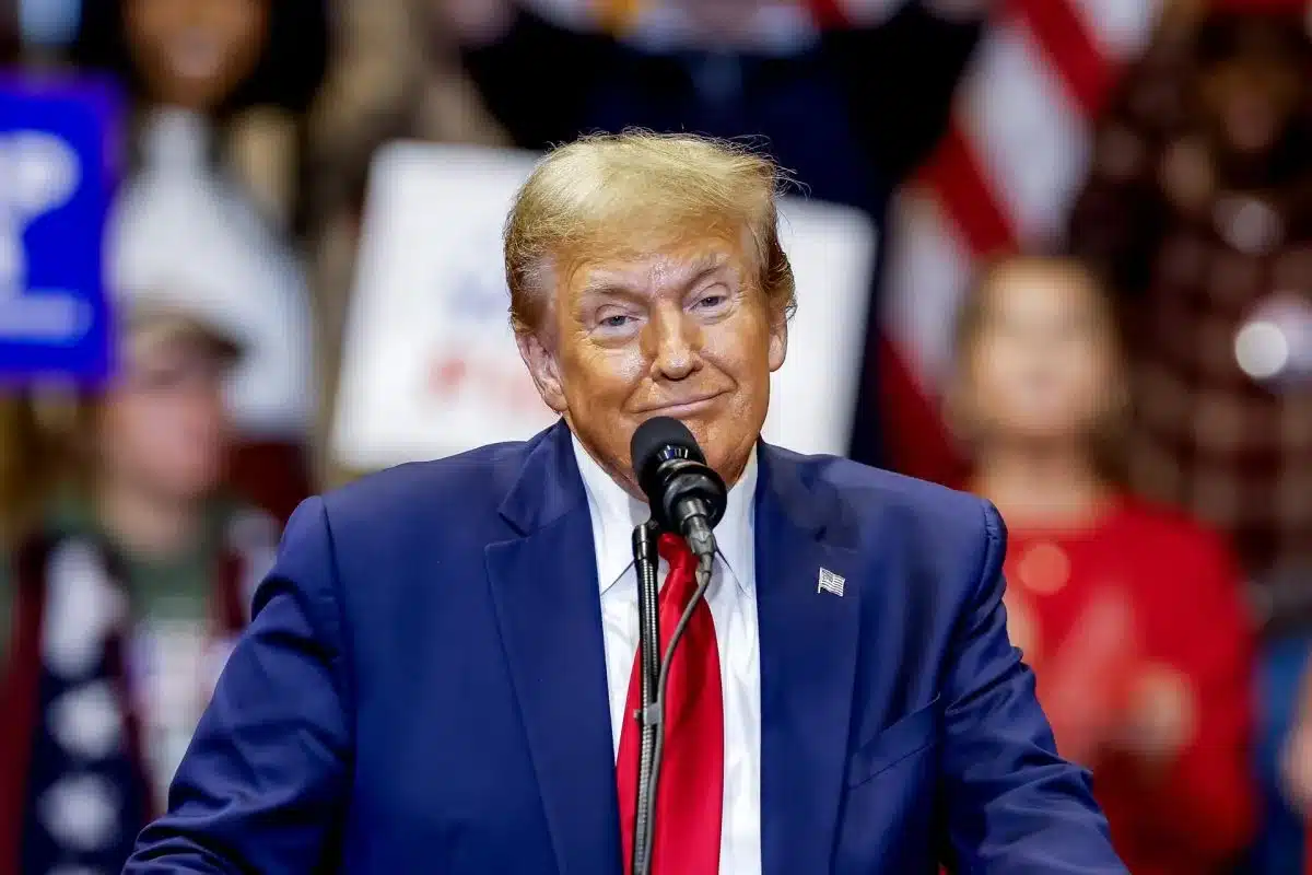Trump es eliminado de las primarias en el estado de Illinois por insurrecto