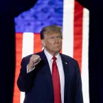 Trump pide al Supremo que intervenga en el pleito sobre inmunidad y el asalto al Capitolio