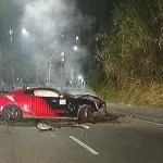 Accidente en la vía Las Palmas deja varios heridos y un Chevrolet Camaro destrozado