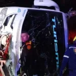 Tragedia en el carnaval de Atlántico: una niña muere y varios niños resultan heridos en un accidente de bus