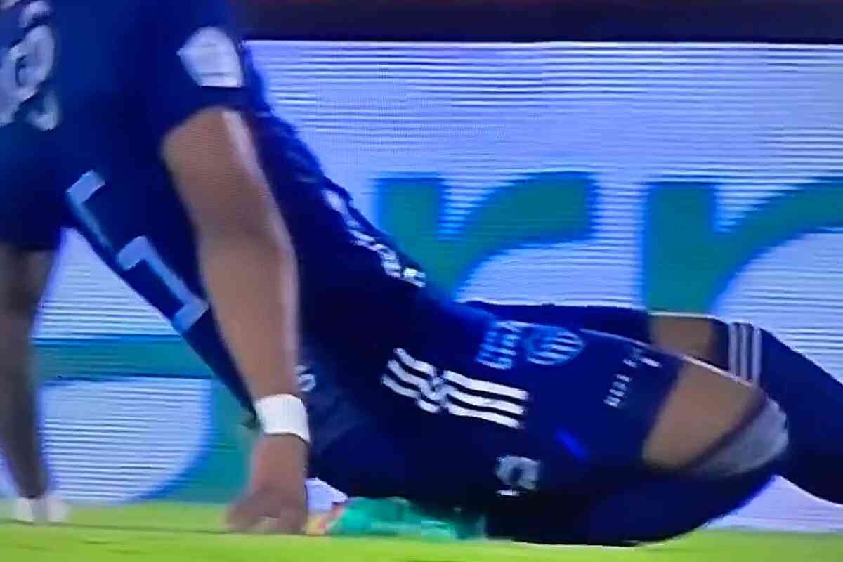 Rafa Pérez sufre una brutal lesión en el minuto 2 del partido ante Santa Fe