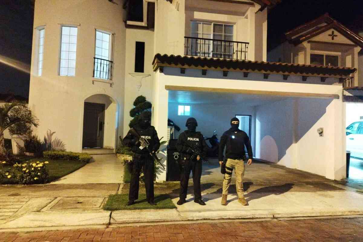 Capturaron al líder de la mafia albanesa y a 30 de sus cómplices en Ecuador y España: traficaban cocaína en banano