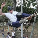 Tony Hawk en Medellín: salud, skate y amistad. El skater más reconocido del mundo se sometió a un tratamiento médico y vivió la cultura del patinaje en la ciudad