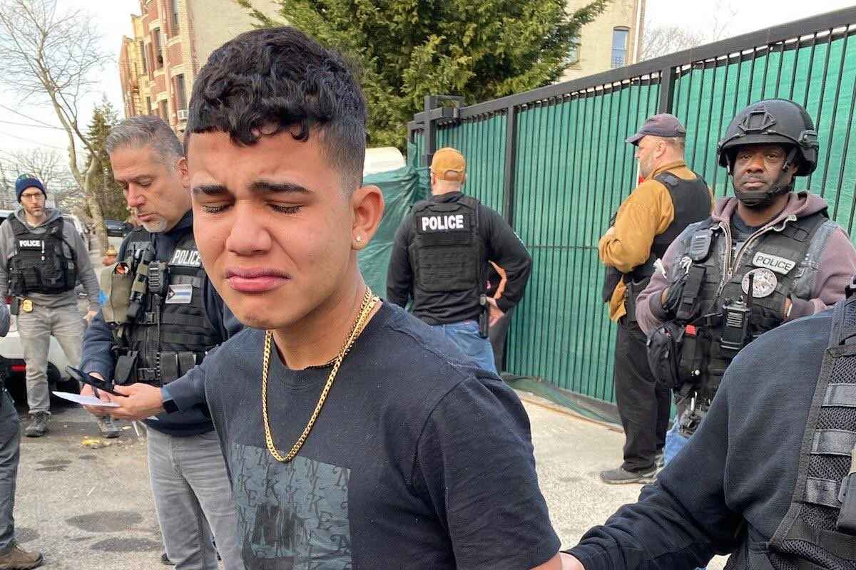 Un turista herido por Jesús Alejandro Rivas-Figueroa, un adolescente venezolano que disparó en Times Square: lo acusan de intento de asesinato y otros delitos
