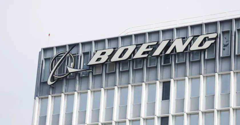 El CEO de Boeing dejará su puesto este año tras la crisis por el incidente con un avión