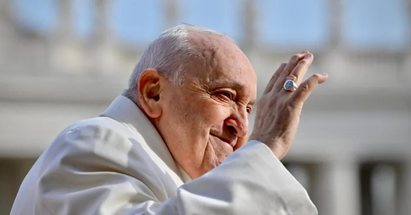 El papa Francisco recuerda la dictadura argentina como “algo diabólico” en su autobiografía