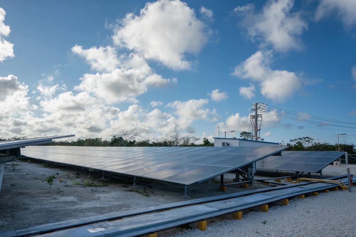 La primera electrolinera del Caribe ultima su puesta en marcha en Punta Cana