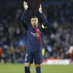 Mbappe niega tener problema alguno con Luis Enrique