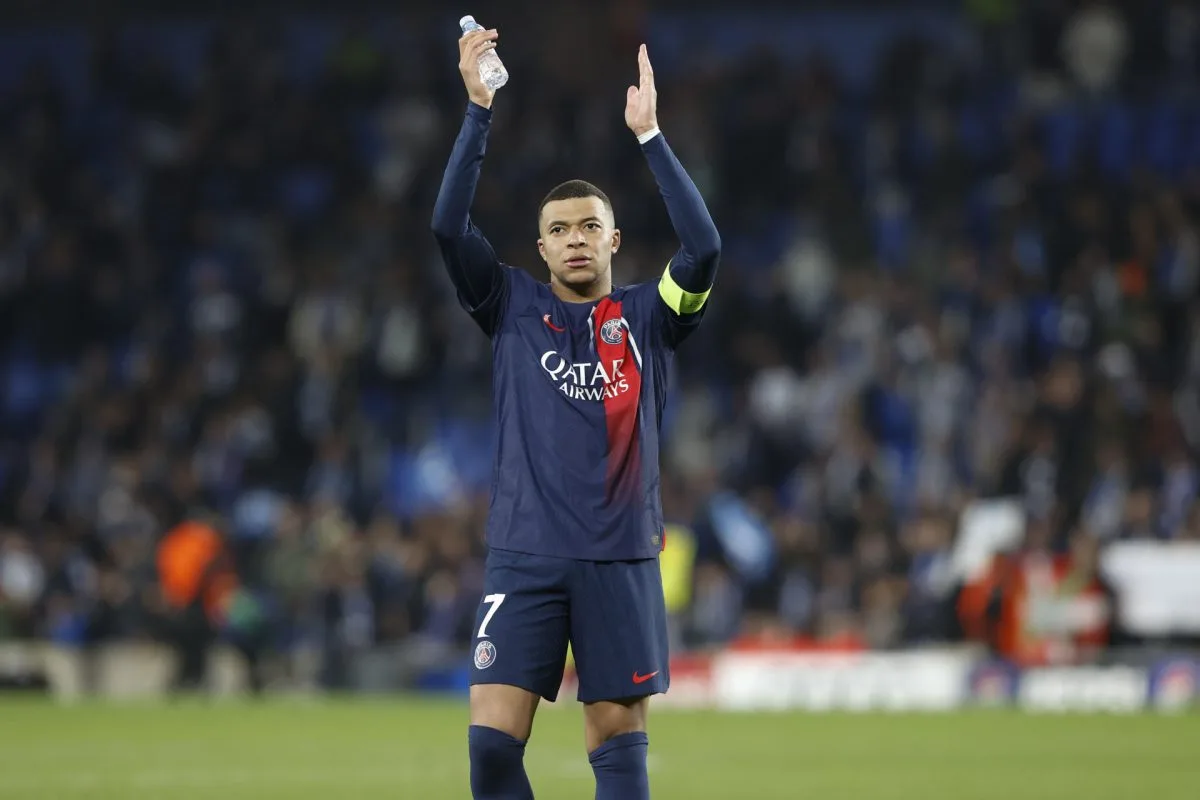 Mbappe niega tener problema alguno con Luis Enrique