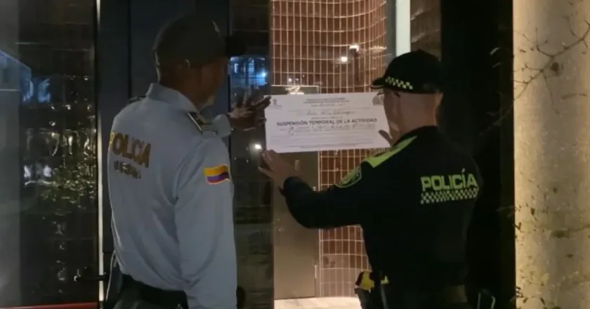 Hotel en Medellín sellado tras hallazgo de turista con menores