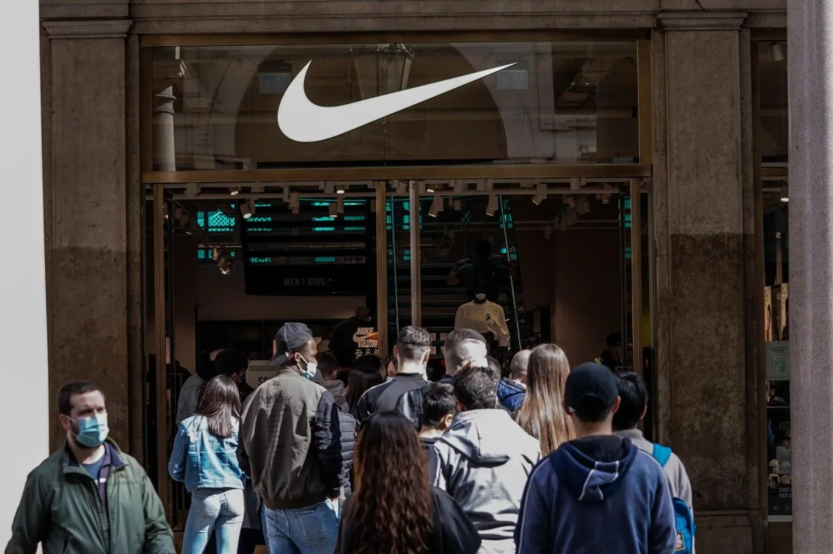 Nike gana 4.200 millones de dólares en nueve meses, un 4 % más