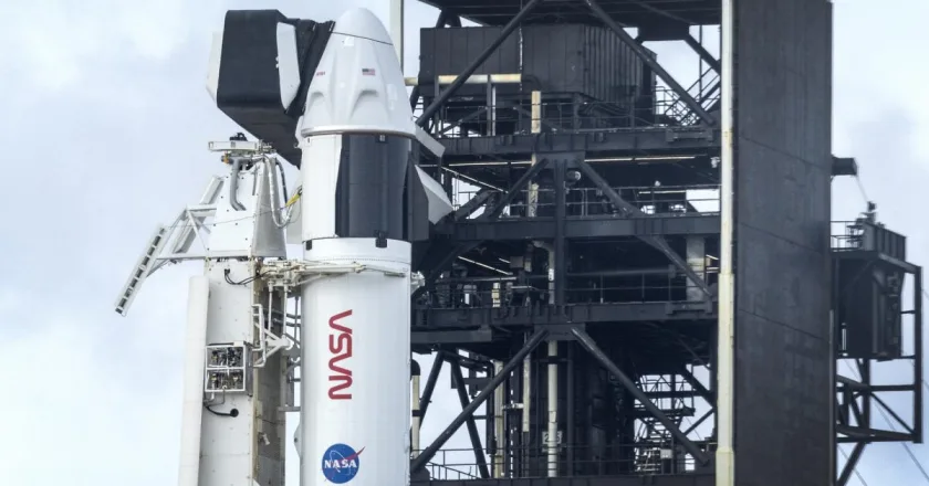 La NASA y SpaceX posponen de nuevo el lanzamiento comercial tripulado a la EEI