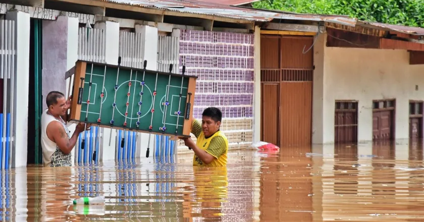 Sube a 43 fallecidos y 36.155 familias afectadas por las lluvias e inundaciones en Bolivia