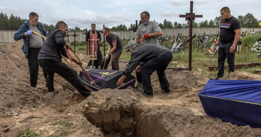 Ucrania recuerda retirada rusa de región de Kiev hace dos años en medio de matanzas