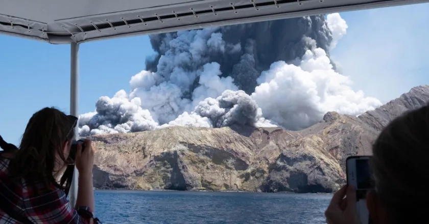 Víctimas de erupción de volcán neozelandés serán indemnizadas con 6,1 millones de dólares