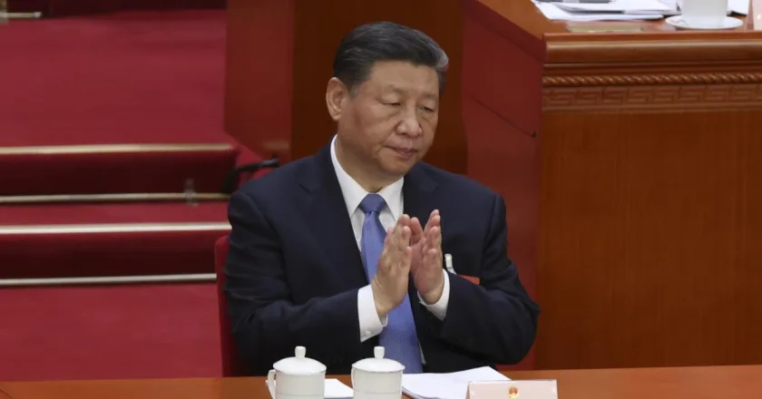 Xi felicita a Putin y asegura que concede “gran importancia” a relaciones con Moscú