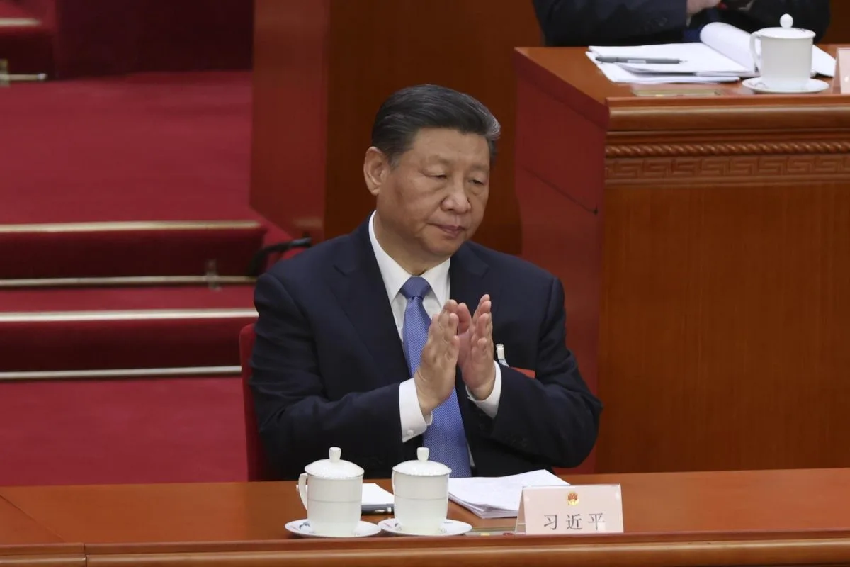 Xi felicita a Putin y asegura que concede gran importancia a relaciones con Moscú