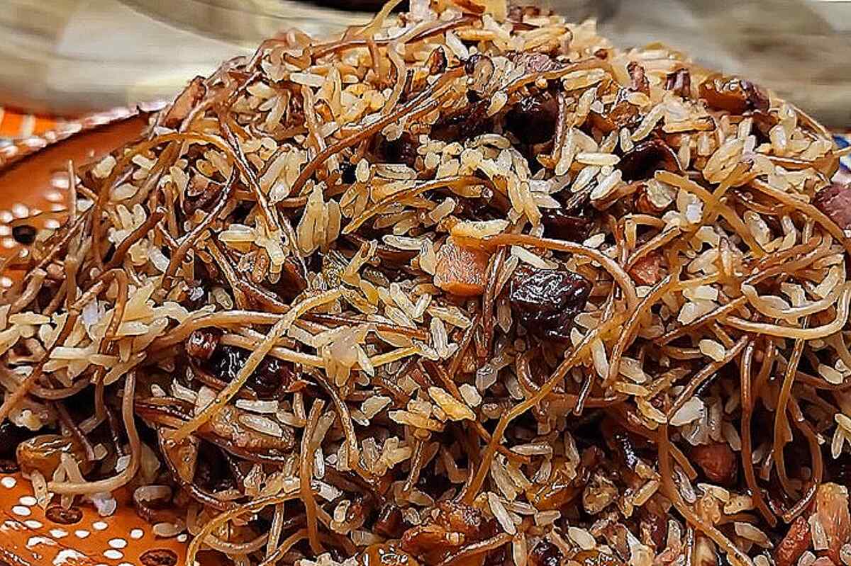 El secreto para hacer un arroz árabe en olla arrocera que quede suelto y sabroso