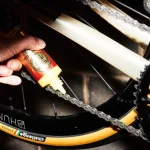 Cuida tu Bicicleta como un Profesional: La Importancia de la Lubricación Correcta