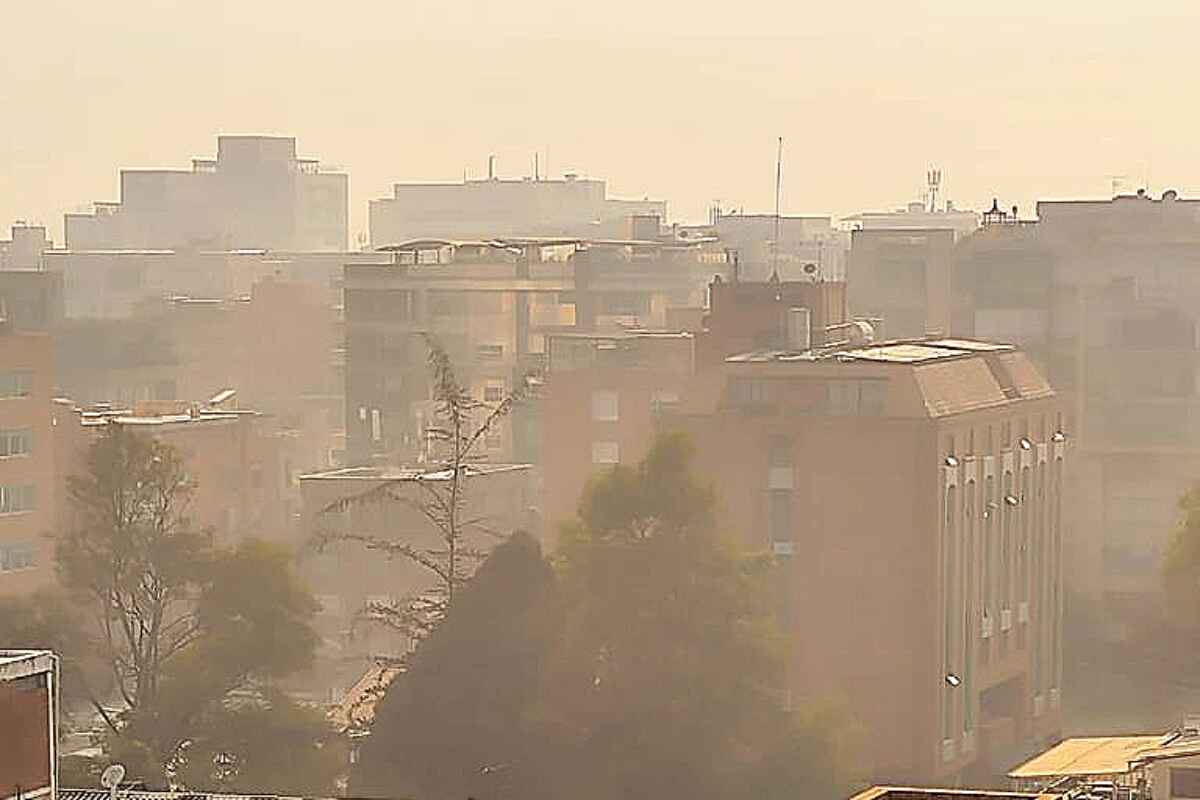 Quema de pastos en Bosa provoca incendio forestal que se extiende por Bogotá