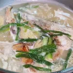 Aprende a preparar un caldo de pescado fácil y rápido con estos consejos