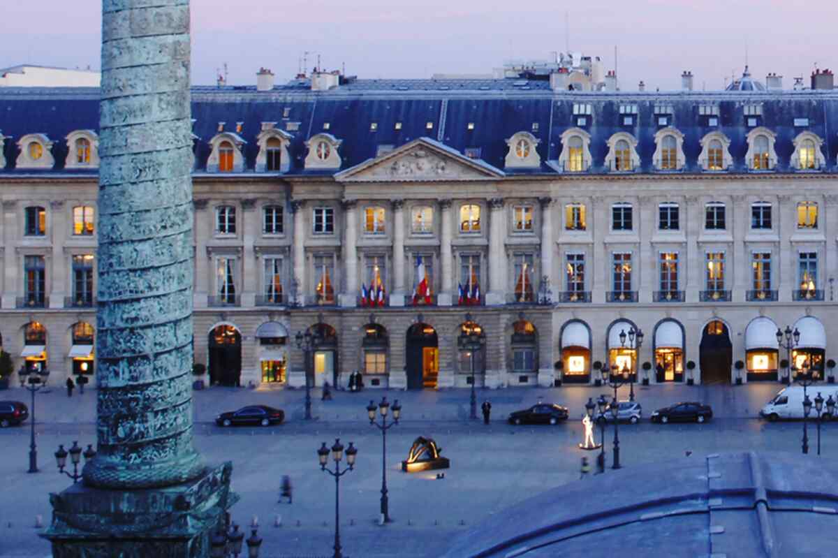 Reforma constitucional en Francia garantiza la libertad de abortar