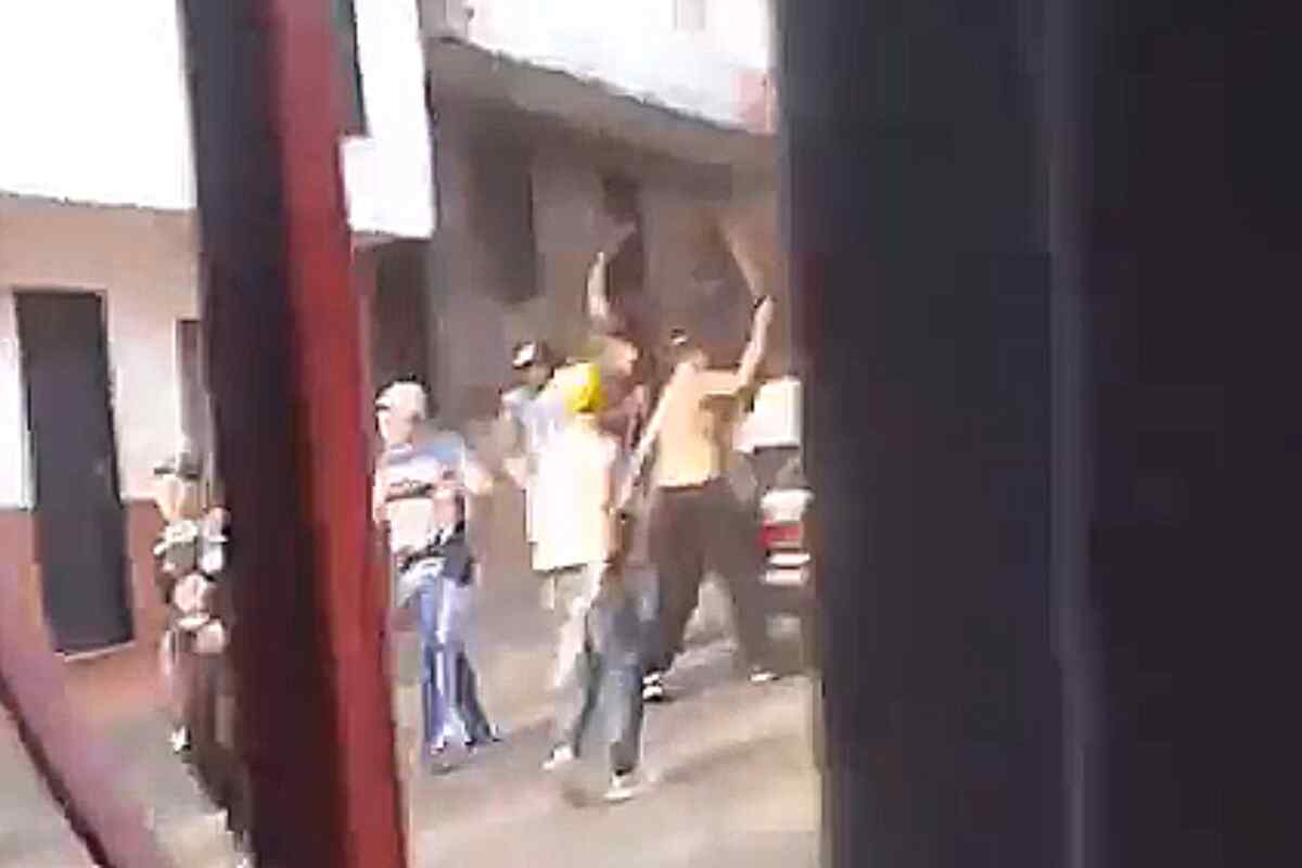 Racha sin victorias de Millonarios desencadena disturbios en partido contra Envigado y en el sector de Moravia en Medellín