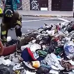 Un milagro en Bogotá: un hombre se libra de morir en un camión de basura