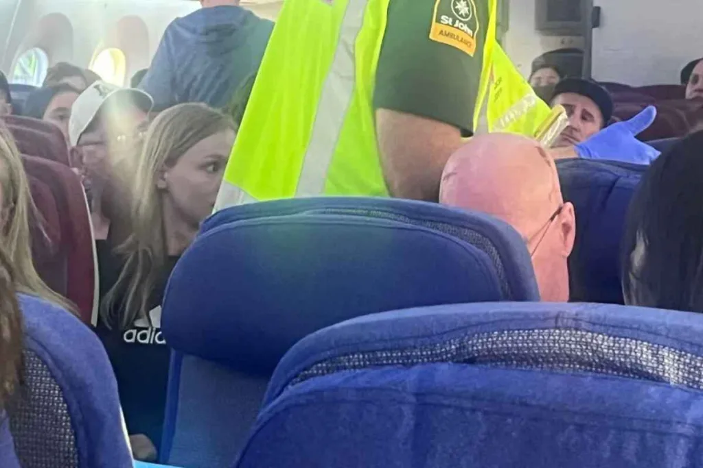 Pasajeros de un Boeing 787 de LATAM se golpean contra el techo al caer el avión en pleno vuelo em Nueva Zelanda