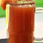 Cuatro formas de disfrutar de una cerveza michelada en casa