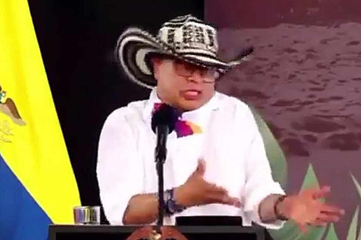 Petro confunde Armagedón con Agamenón en vibrante discurso climático