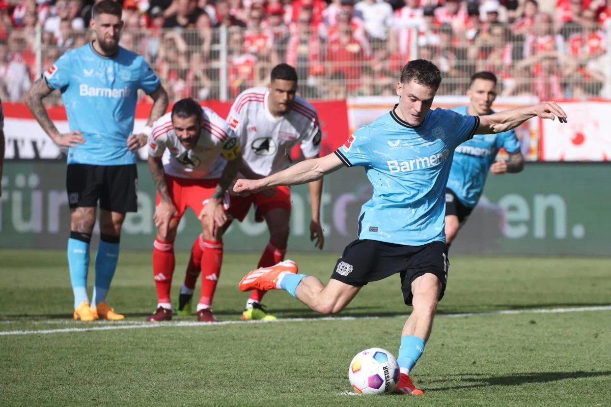 0-1. El Bayer Leverkusen acaricia el título