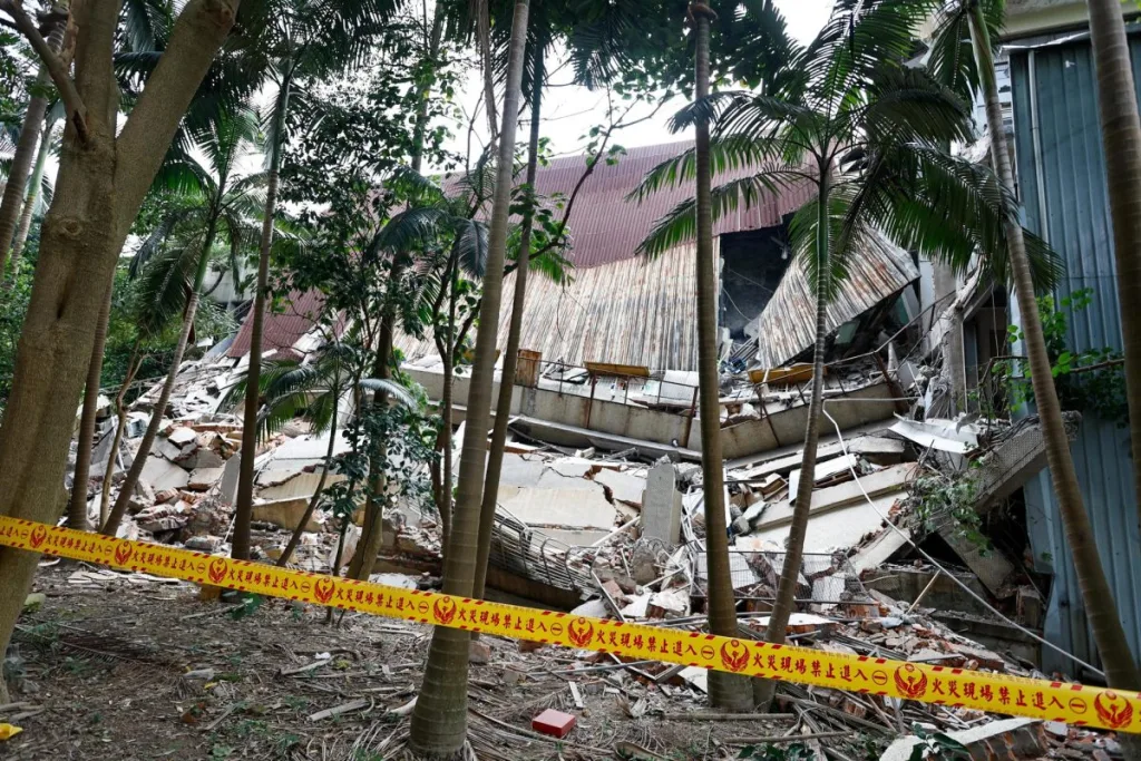 Ascienden a 9 los muertos por el terremoto de Taiwán, que deja más de 100 réplicas