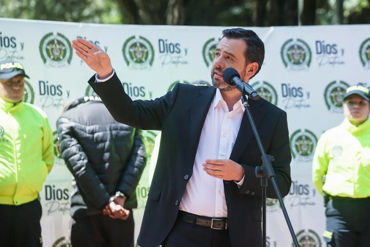 Capturan a tres responsables de la última oleada de robos a restaurantes en Bogotá