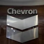 Chevron gana 5.501 millones de dólares en el primer trimestre, un 16 % menos