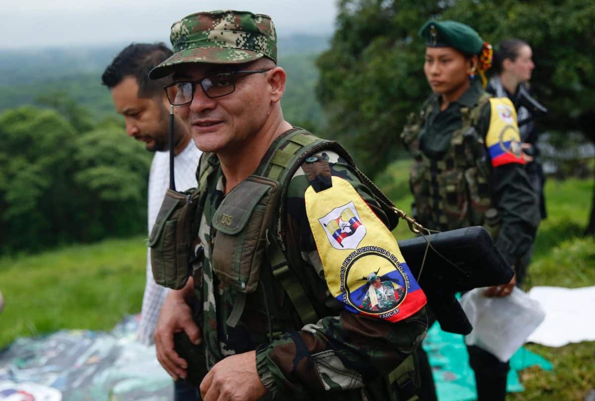 Condenan a 'Iván Mordisco' y mandos de disidencias de FARC por reclutamiento de menores
