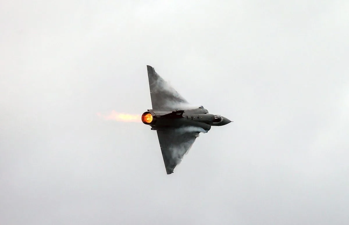 Los rescatistas encuentran estrellado contra un nevado avión militar peruano desaparecido