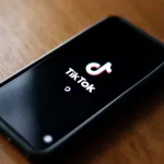 Malasia ordena a TikTok y Meta crear un plan para combatir el contenido dañino en línea
