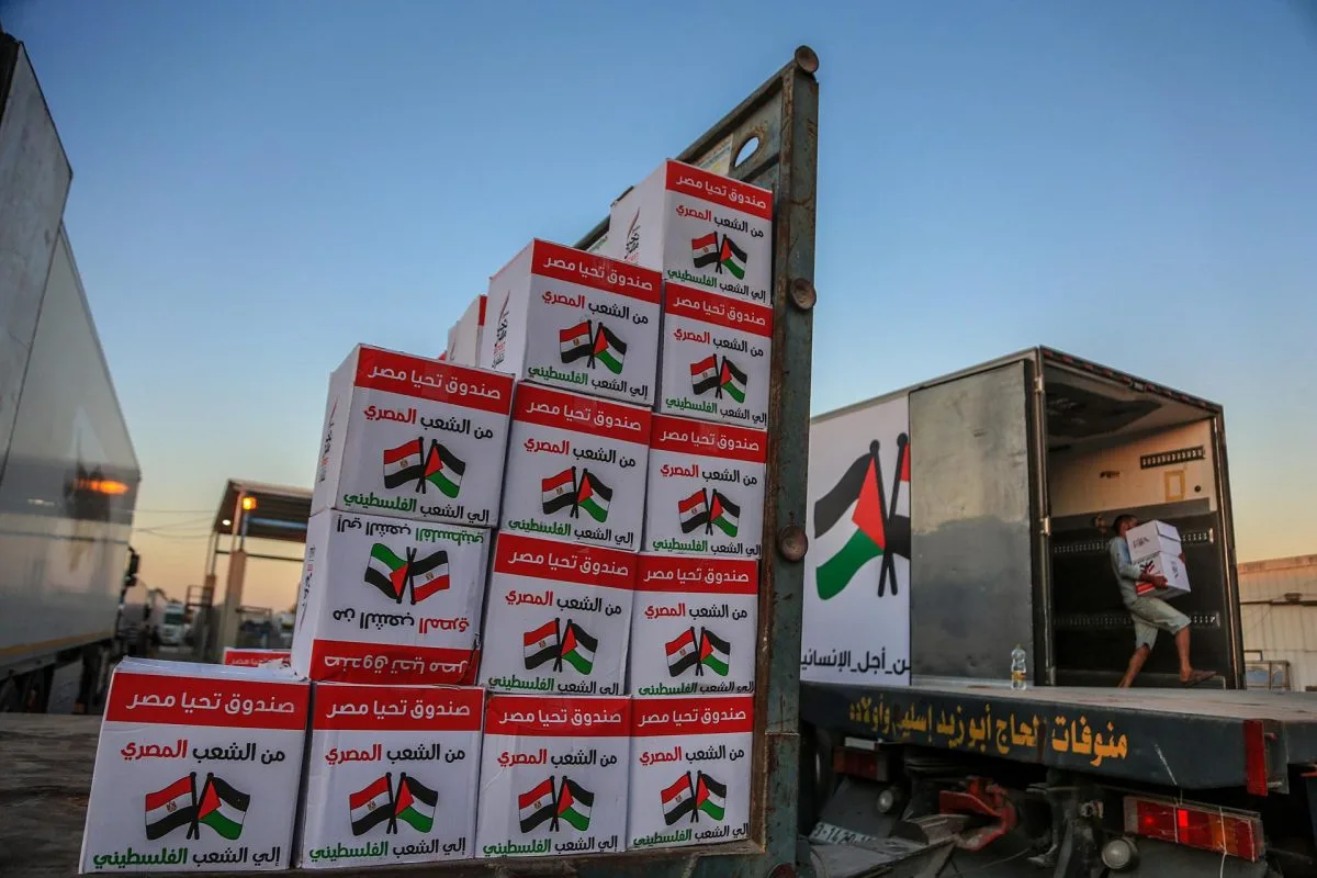 Más de 400 camiones con ayuda entran a Gaza, el máximo diario desde que empezó la guerra