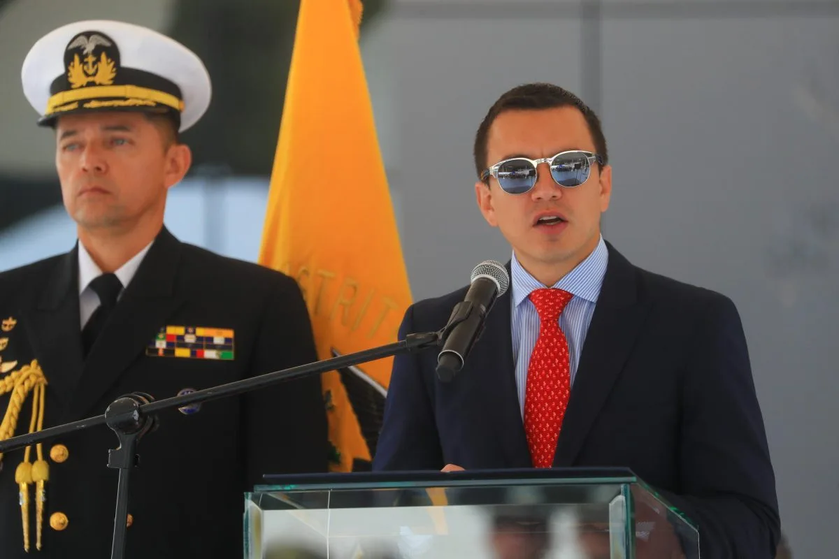 Noboa encarga la cartera de Energía de Ecuador en crisis a su ministro de Transporte