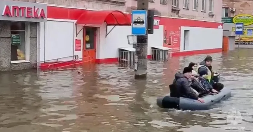 Ordenan evacuaciones en la ciudad rusa de Oremburgo ante el temor de nuevas inundaciones