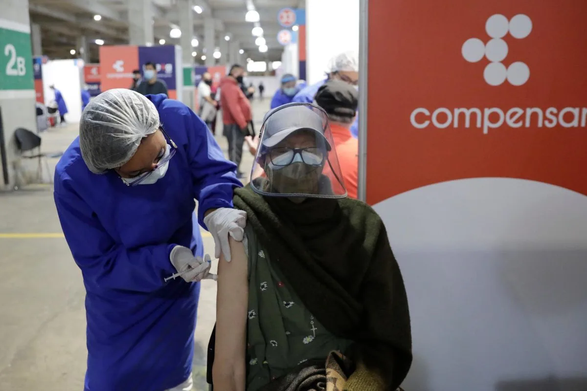 Sistema de salud colombiano pasa a observación por crisis financiera y derrota de reforma