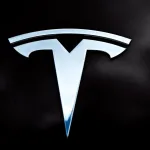 Tesla se dispara un 15 % en bolsa ante una posible licencia de su software de conducción